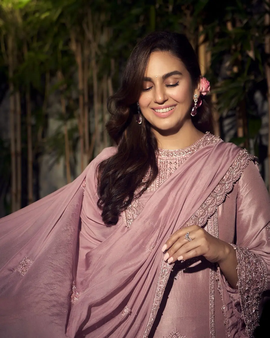 Huma Qureshi in Pink Kurta with Palazzo Dupatta